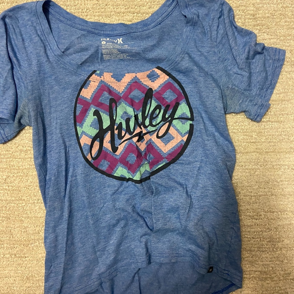 Hurley t-shirt